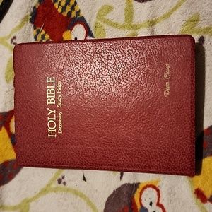 Holy Bible Dictionary Study Helps 1979